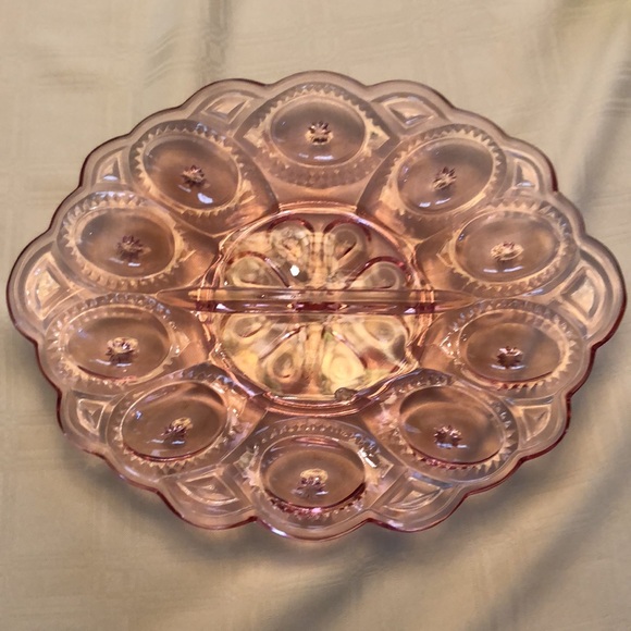 Elegant Pink Glass Serving Platter
Egg Plate, very rare find
L E Smith Glass - Picture 2 of 4